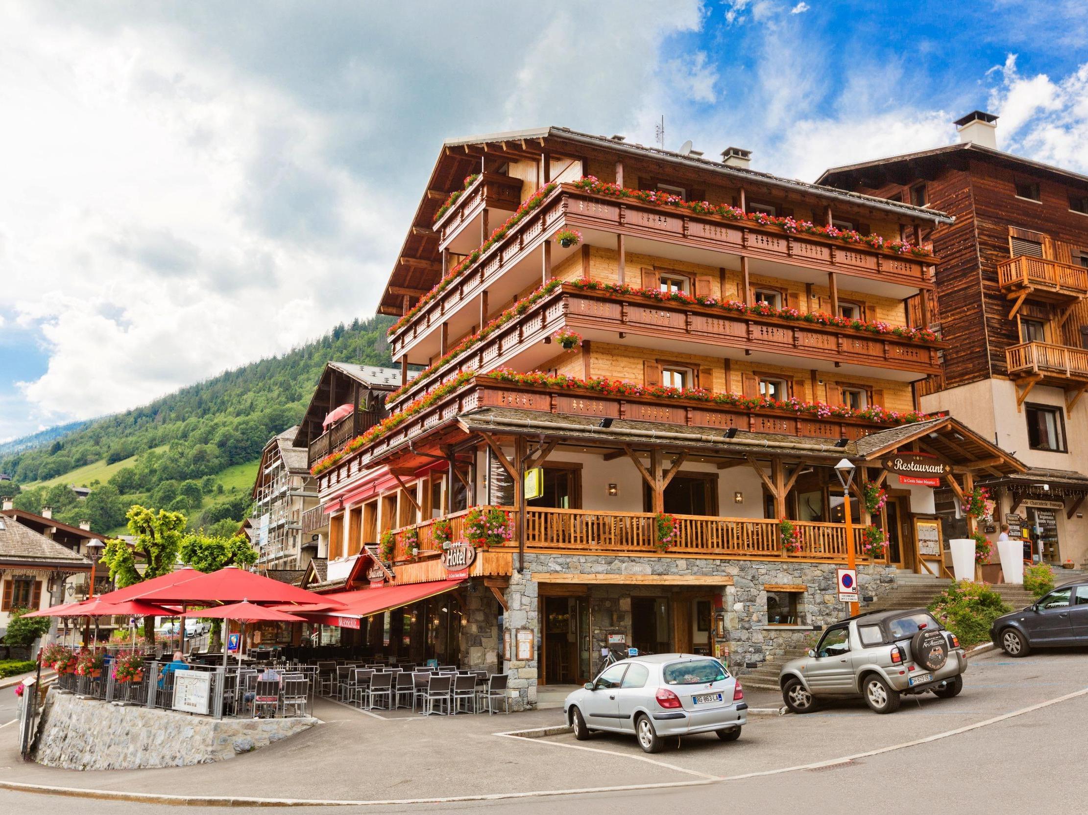 Logis La Croix-Saint-Maurice Hotel Le Grand-Bornand Exterior photo