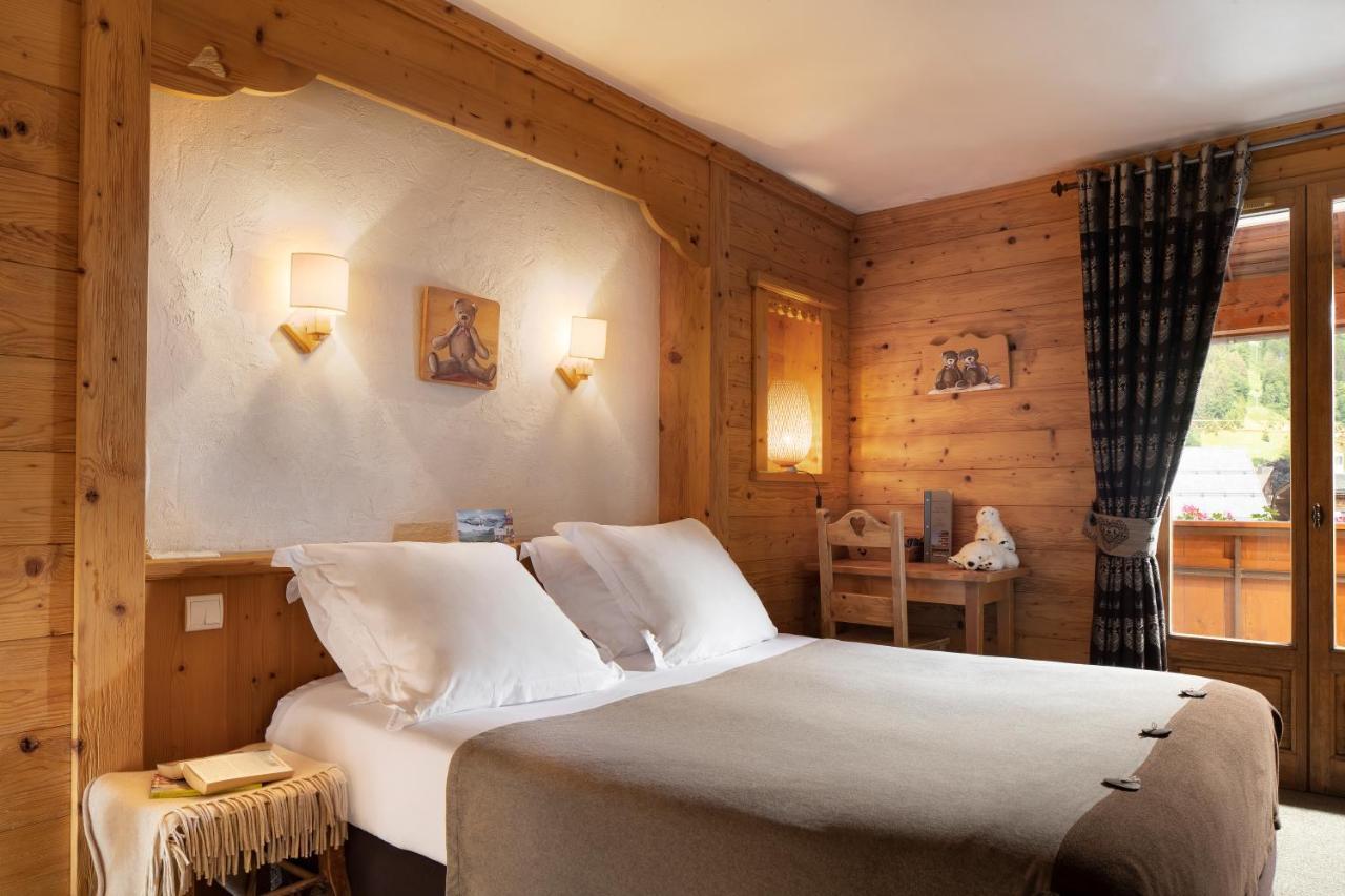 Logis La Croix-Saint-Maurice Hotel Le Grand-Bornand Exterior photo