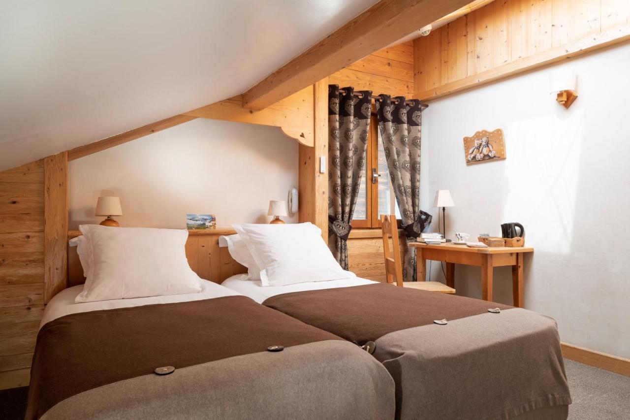 Logis La Croix-Saint-Maurice Hotel Le Grand-Bornand Exterior photo