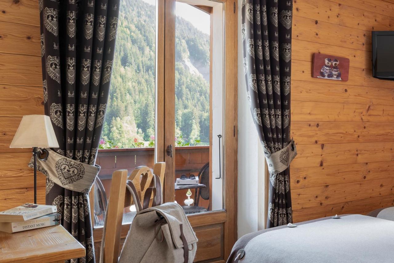 Logis La Croix-Saint-Maurice Hotel Le Grand-Bornand Exterior photo